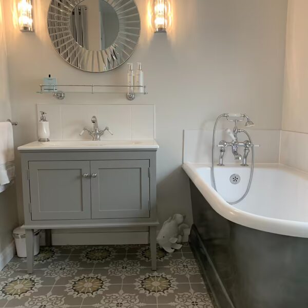 Mrs R - Torre Corner Bath