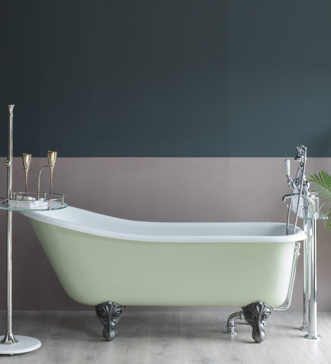 Neptune slipper bath - side on view. Bath shown with painted exterior and burnished iron feet.